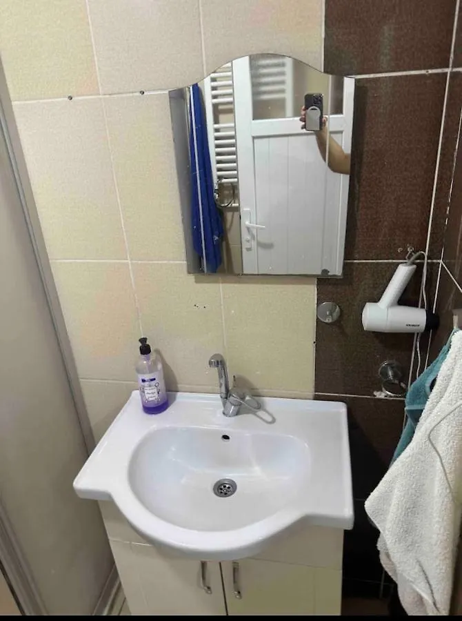 Historya Avm Yani Apartment With Garden In The Center Of Estambul 0*,